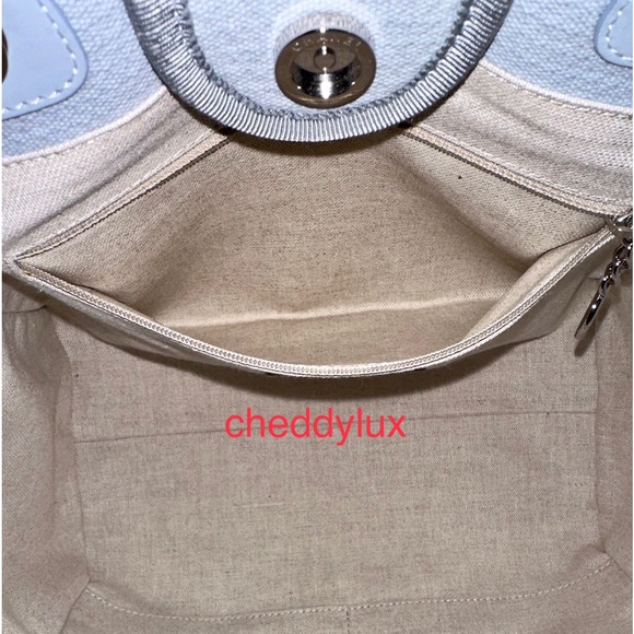 💎💎💎Authentic CHANEL DEAUVILLE 2 WAY BAG - Picture 13 of 17